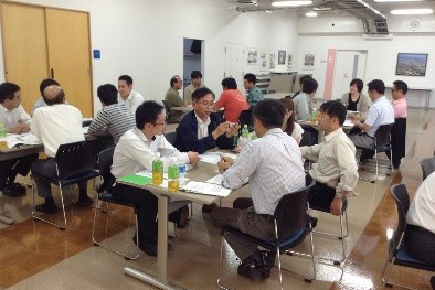 ケース演習で実践理解・意見交換